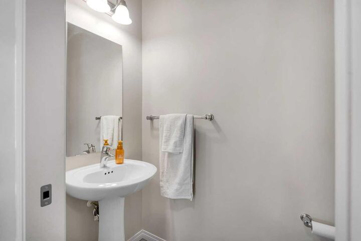 Property Photo: 92 Legacy Glen Street SE AB T2X 3Y7