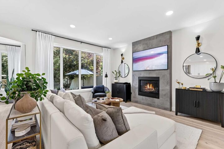 Property Photo: 1839 Evergreen Drive SW AB T2Y 5B1