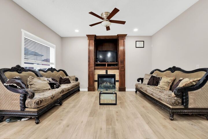 360 Saddlemont Boulevard NE — photo 1