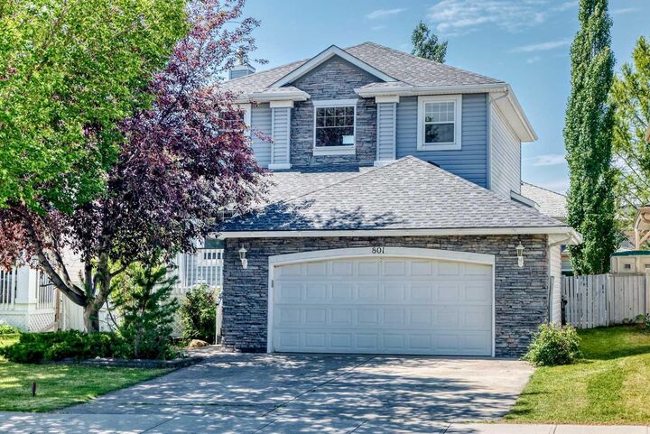 801 Panorama Hills Drive NW — photo 1