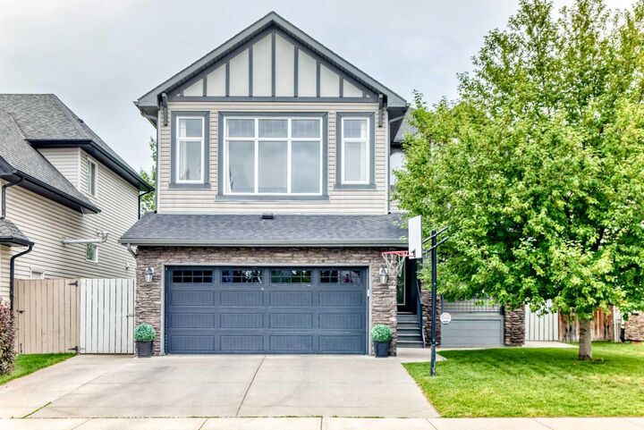 188 Hawkmere Way — photo 1
