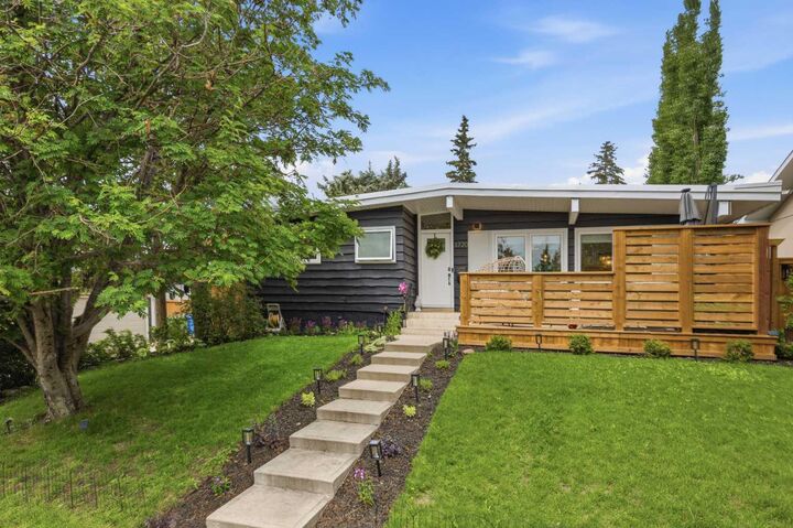 Property Photo: 3720 58 Avenue SW AB T3E 5H6