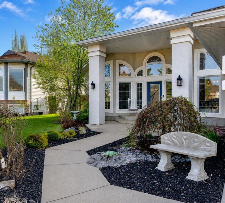Property Photo:  3610 63 Avenue Close  AB T9V 2W1 