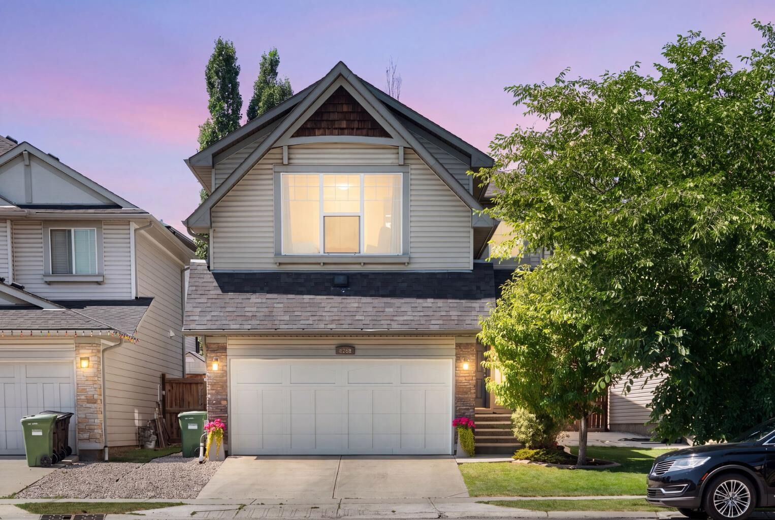 Property Photo:  1258 New Brighton Drive SE  AB T2Z 0W3 