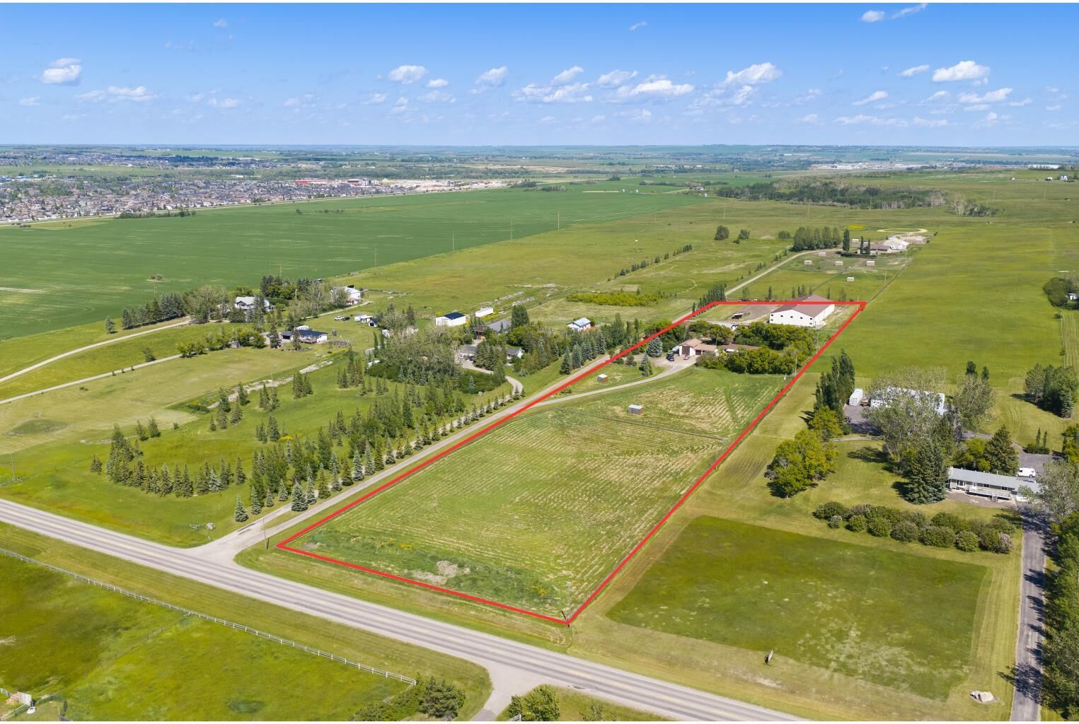 Property Photo:  394048 Highway 783 100  AB T1S 6C2 