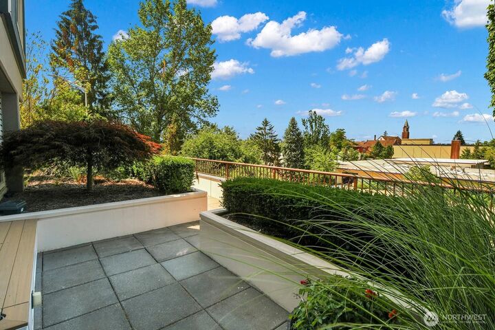 Property Photo: 425 23rd Avenue S A006 WA 98144