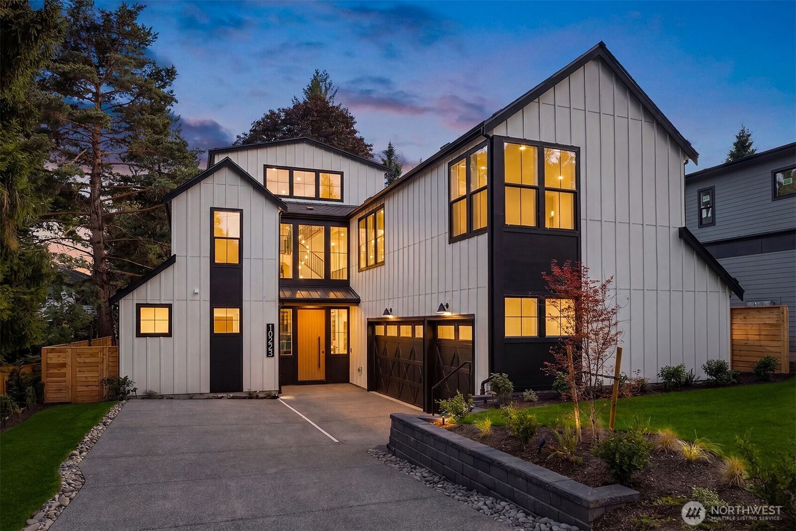 Property Photo:  10223 NE 24th Street  WA 98004 