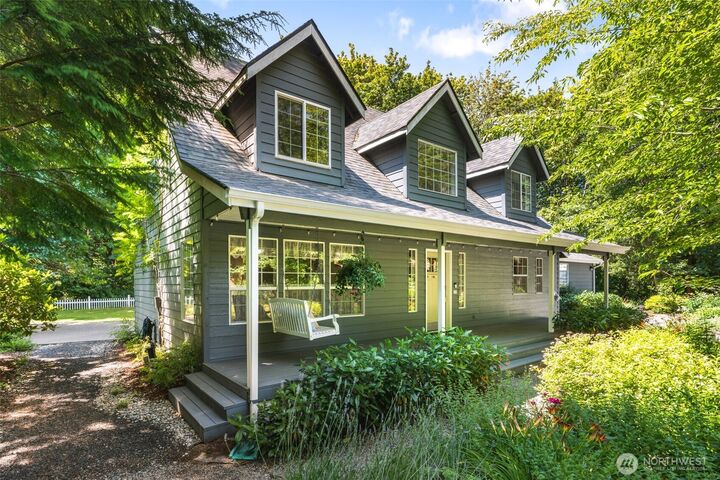Property Photo:  6808  Old Forest Lane SE  WA 98501 