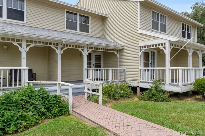 Property Photo:  1304 Cypress Cove Court  FL 34450 