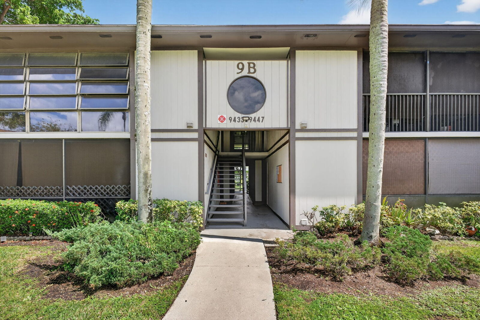Property Photo: 9441 W McNab Road 111 FL 33321