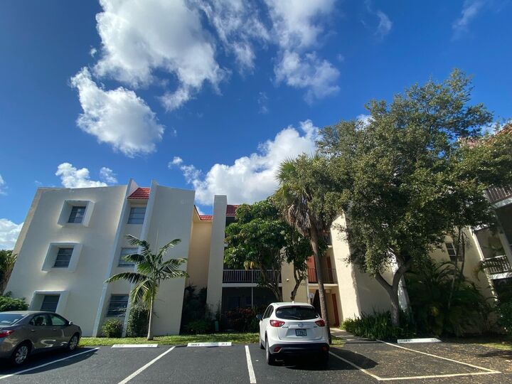 Property Photo:  632 NW 13th Street 0280  FL 33486 