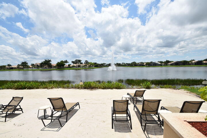 Property Photo: 7760 Lighthouse Point Lane FL 33467