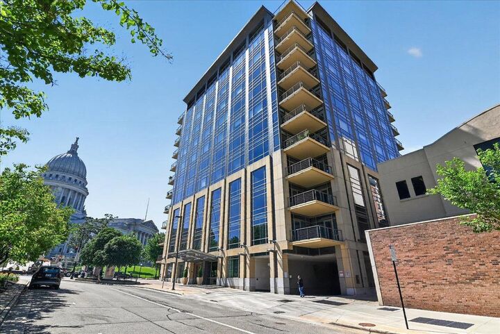Property Photo:  100 Wisconsin Avenue 805  WI 53703 