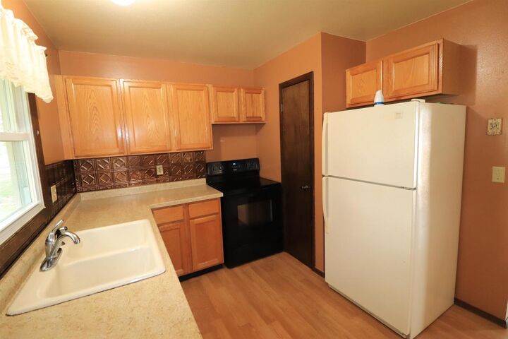 Property Photo: 2804 Sherwood Drive WI 53545