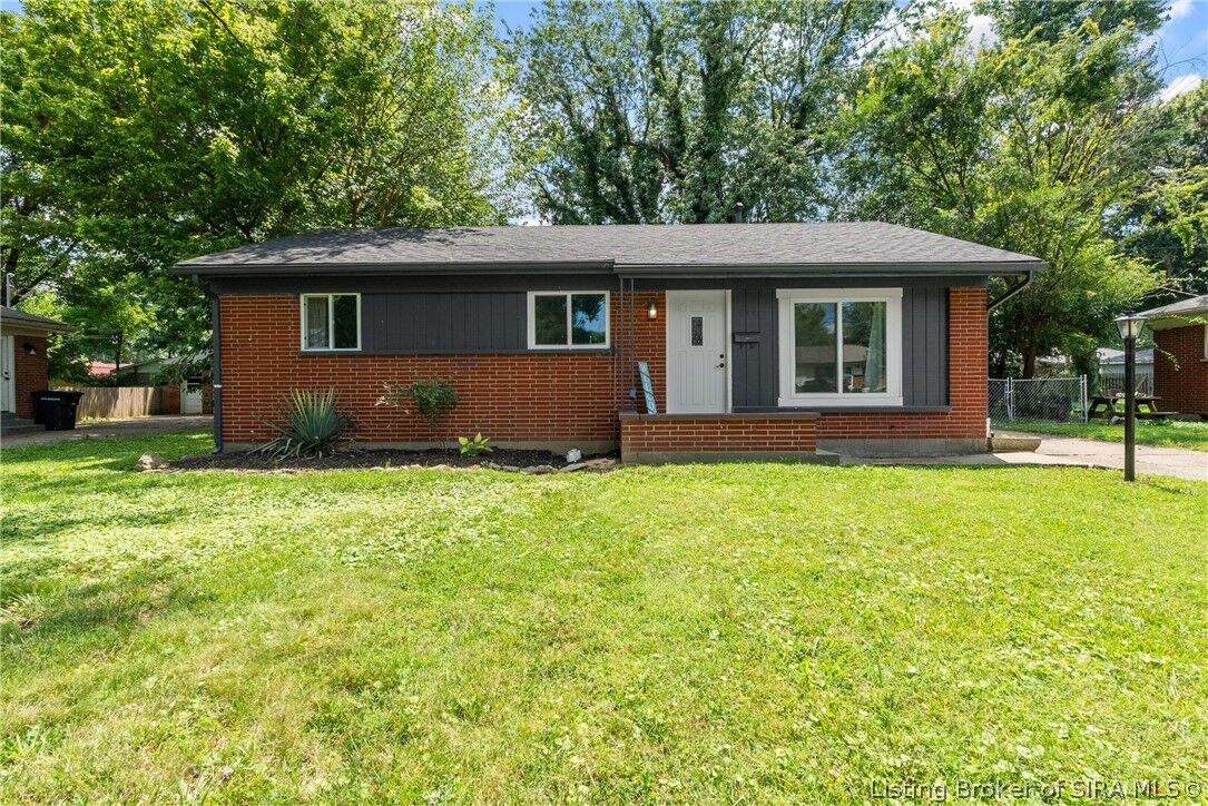 Property Photo:  829 Marigold Drive  IN 47130 