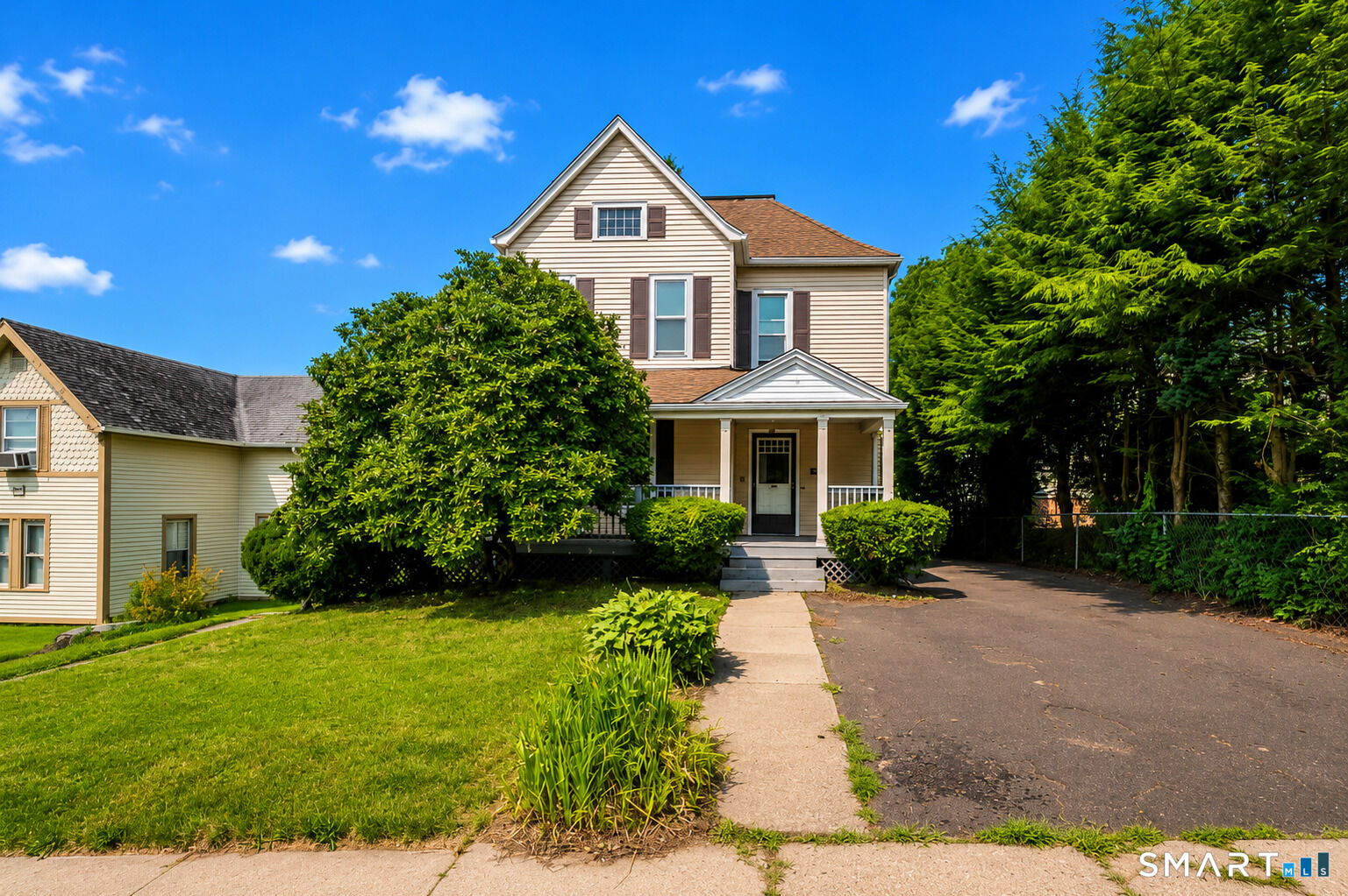 Property Photo: 32 Elm Street CT 06010