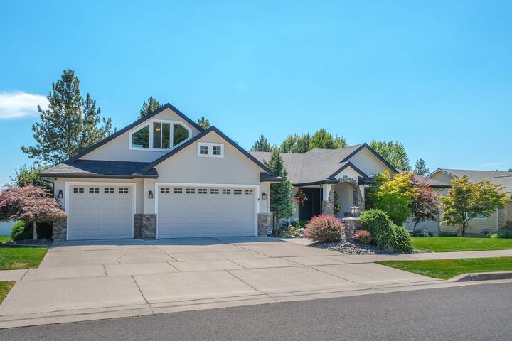 Property Photo:  2405 W Stratton Ave  WA 99208 