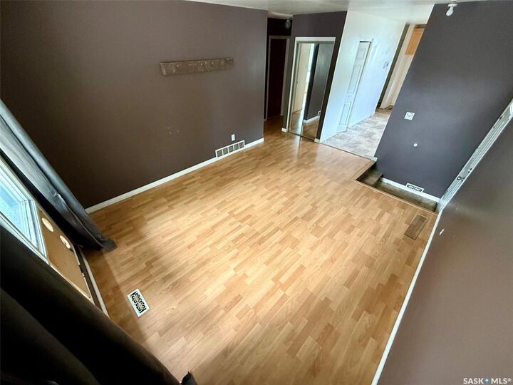 Property Photo:  90 Turner Crescent  SK S4N 4P6 