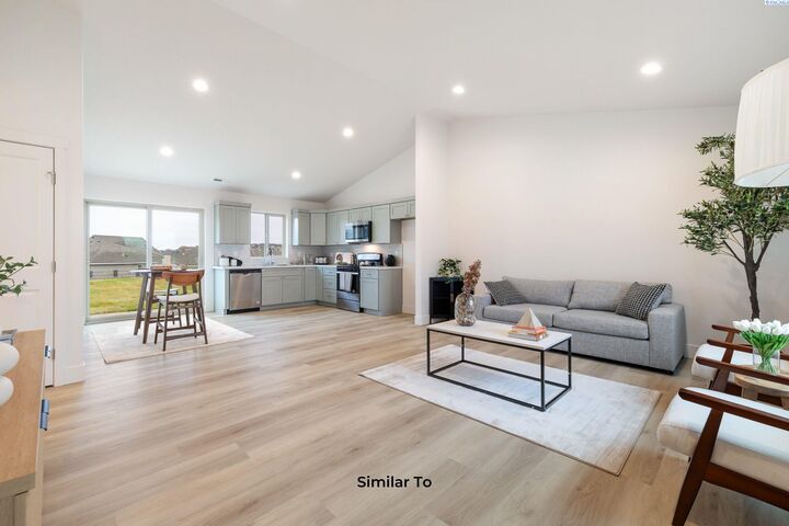 Property Photo: 10119 Redbud Dr WA 99301