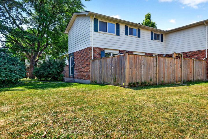 Property Photo: 69 Conway Drive ON N6E 2H4