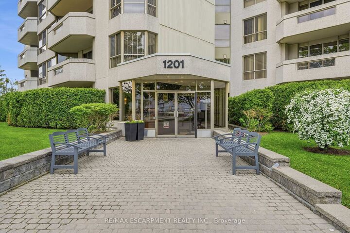 Property Photo:  1201 North Shore Boulevard E 1003  ON L7S 1Z5 
