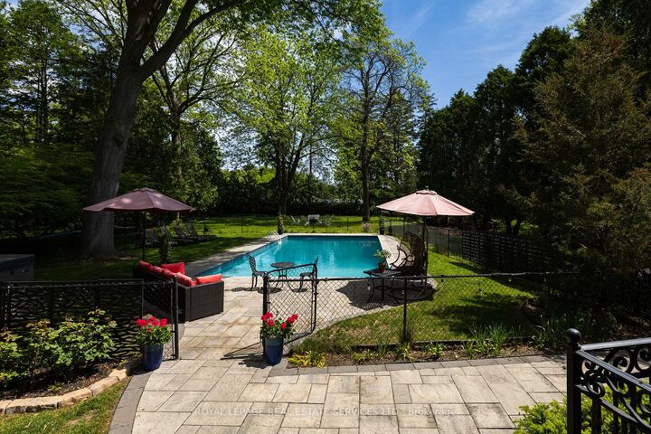 Property Photo: 1165 Garden Road ON L5H 3J5