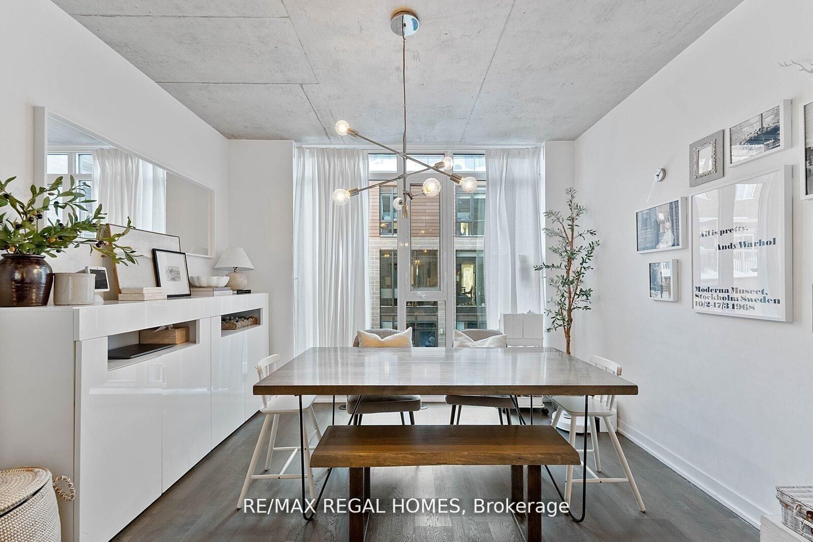 Property Photo:  1238 Dundas Street Th110  ON M4M 3R1 