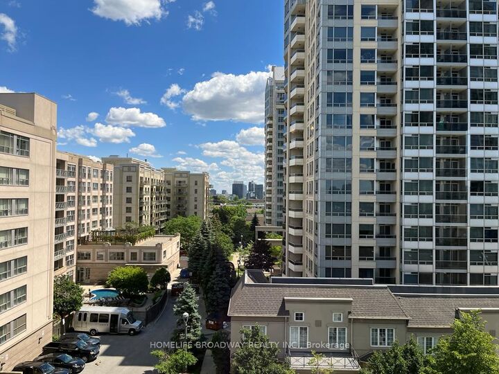 Property Photo: 19 Barberry Place 614 ON M2K 3E3