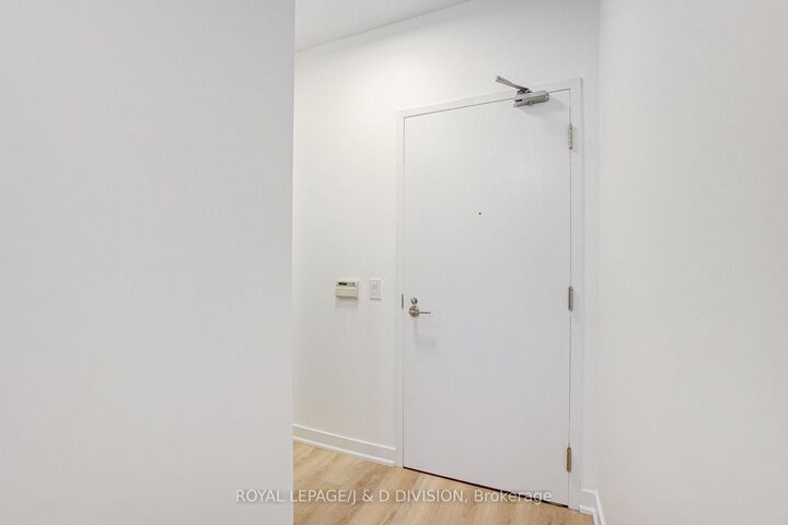 Property Photo:  1030 King Street W 435  ON M6K 1E6 