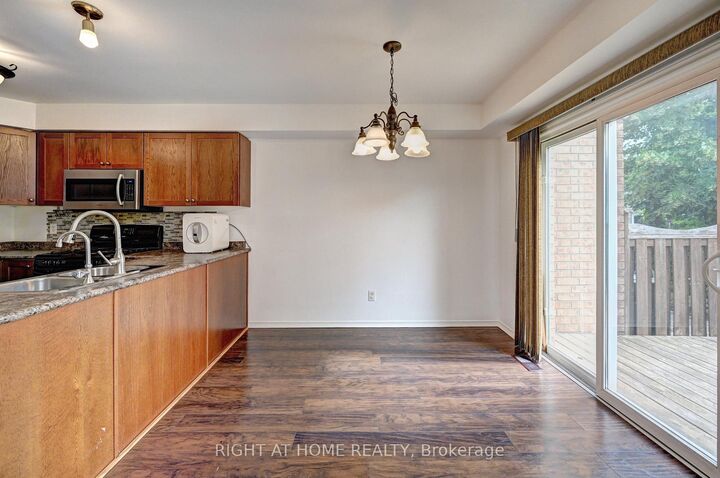 Property Photo: 760 Paris Boulevard ON N2T 2Y1