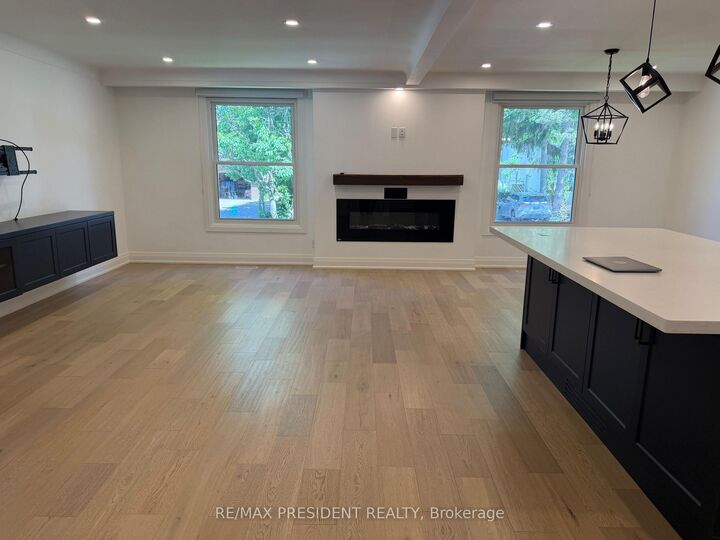 Property Photo:  45 Royal Oak Drive  ON L2N 6K4 