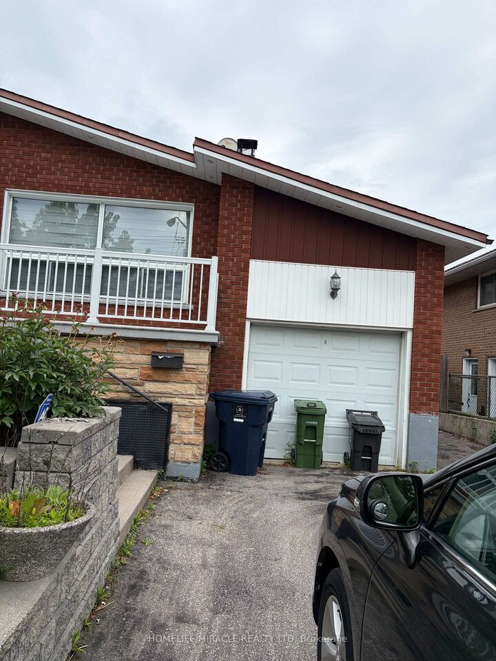 Property Photo: 1074 Midland Avenue ON M1K 4G9
