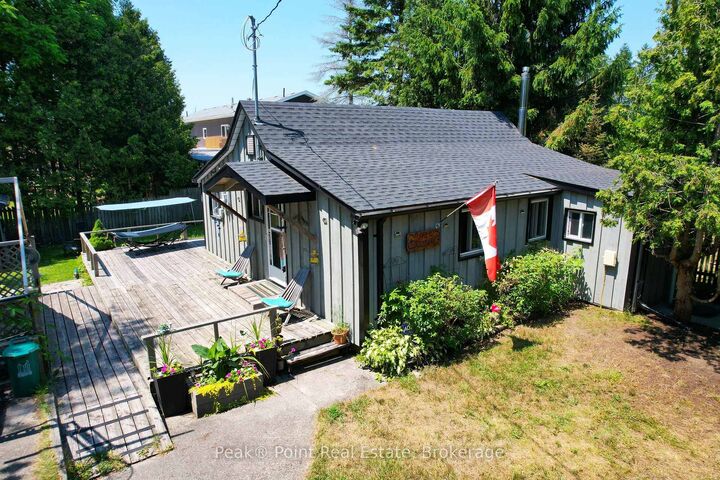36 Barrie Avenue — photo 1