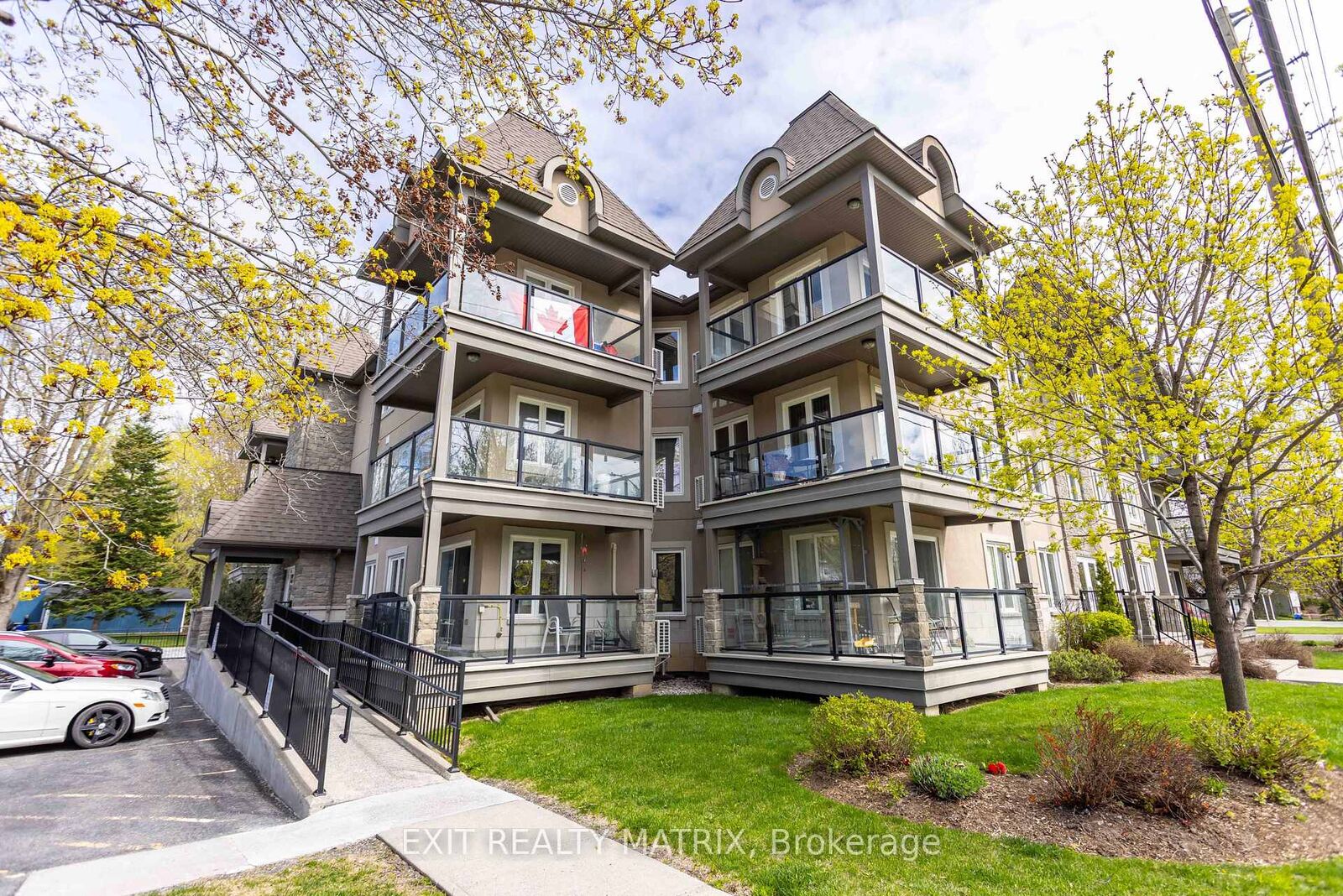 Property Photo:  2 Warner Street 104  ON K4R 0B4 