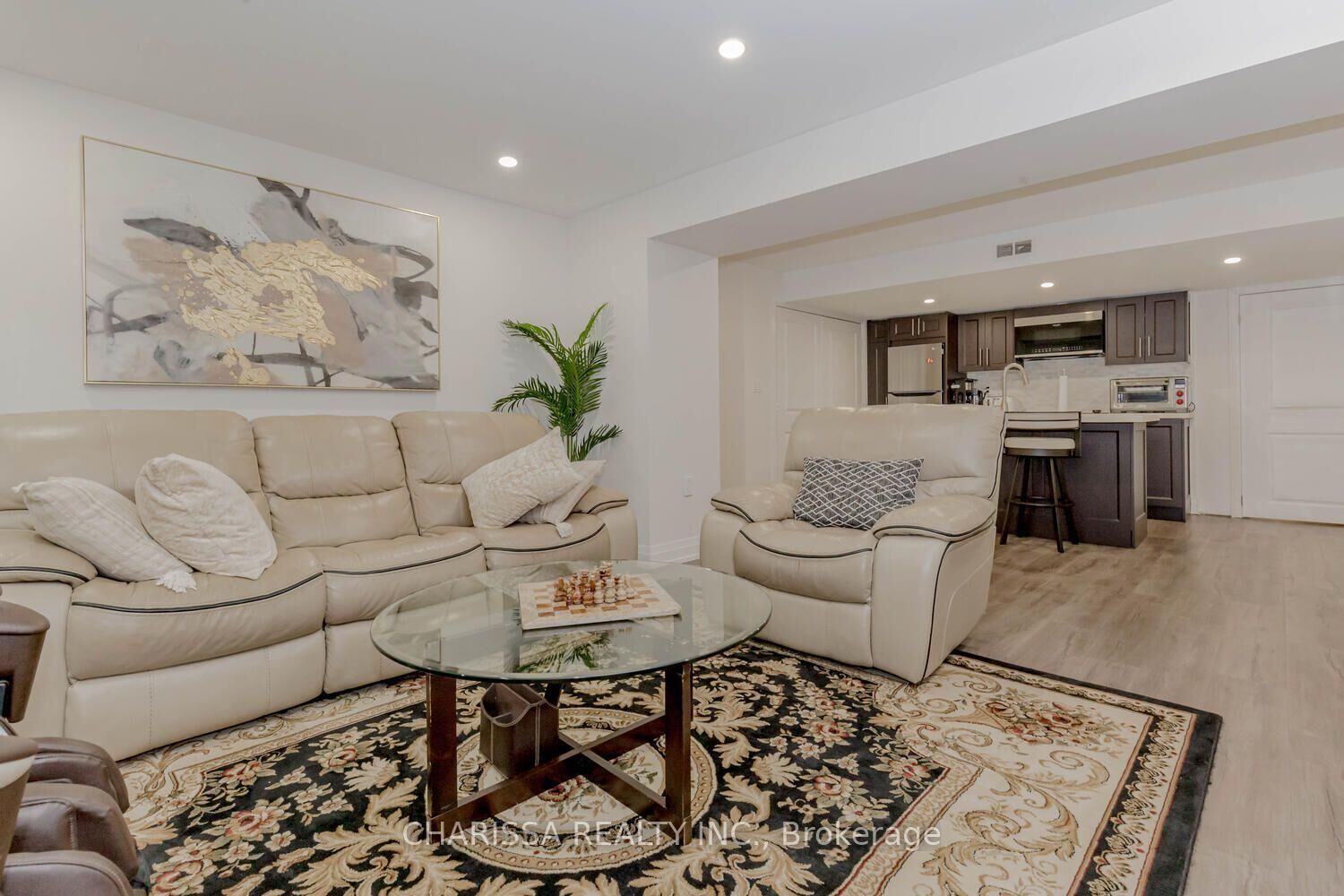 Property Photo: 3321 Mintwood Circle ON L6H 7C3