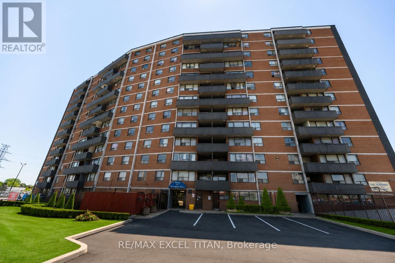 Property Photo:  1385 Midland Avenue 308  ON M1P 3B8 