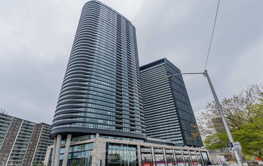Property Photo: 585 Bloor Street E 1415 ON M4W 0B3