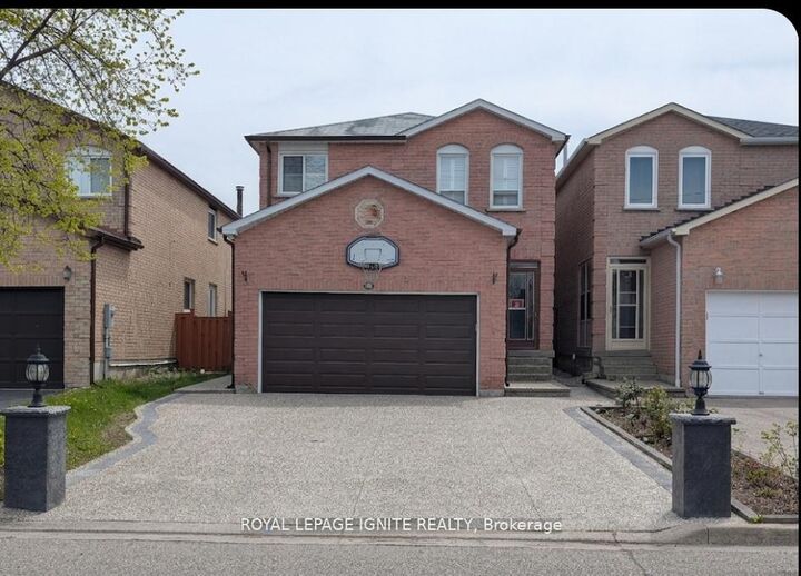 98 Chloe Crescent — photo 1