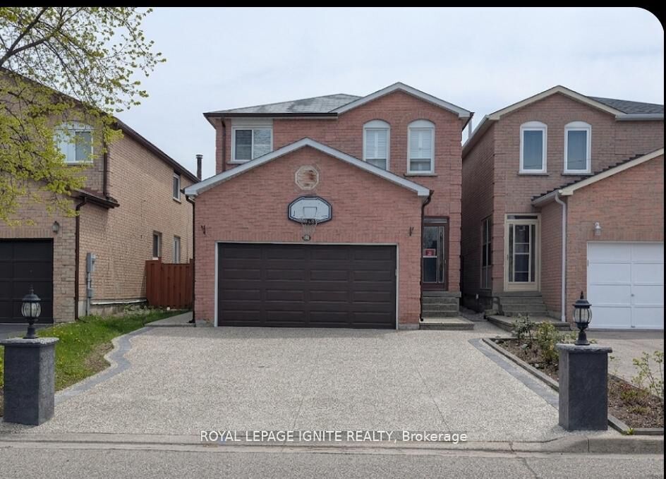 Property Photo: 98 Chloe Crescent ON L3S 2H7