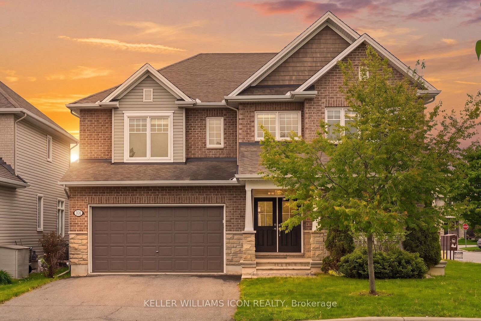 Property Photo: 101 Brambling Way ON K2J 5V3