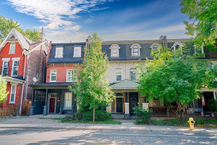 Property Photo: 227 Beverley Street 0 ON M5T 1Z4