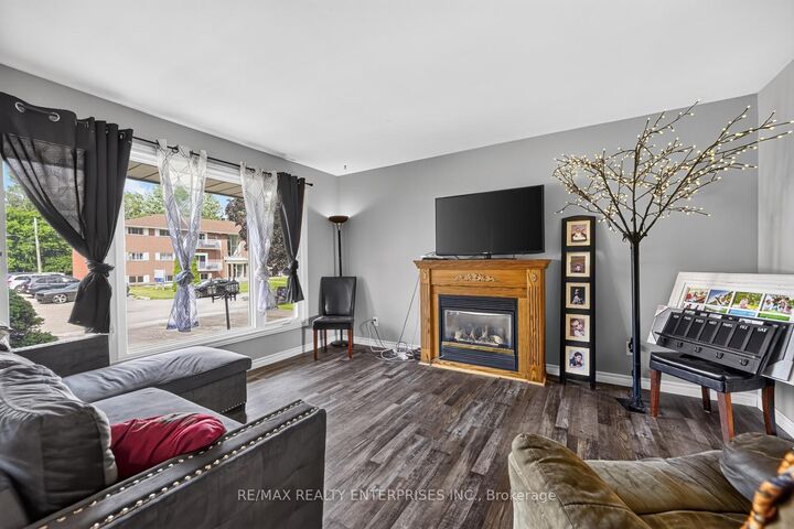 Property Photo: 855 Howe Terrace ON K0E 1T0
