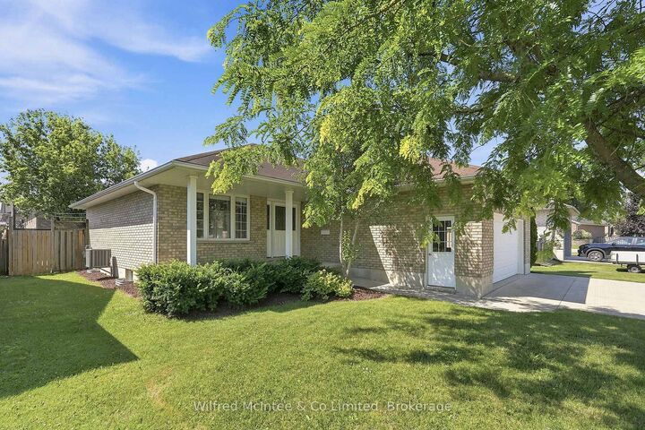 Property Photo:  757 17th Street  ON N4N 3W8 