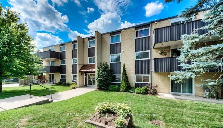 Property Photo: 75 Hazelglen Drive 308 ON N2M 2E2