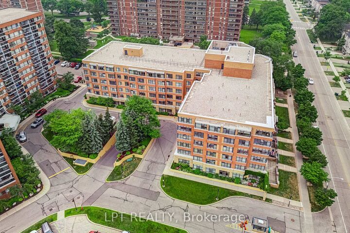 115 Bonis Avenue 216 — photo 1