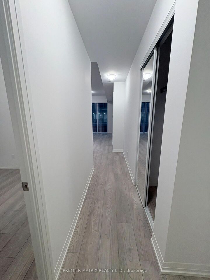 Photo de la propriété: 400 King Street W 720 ON M5V 1K2