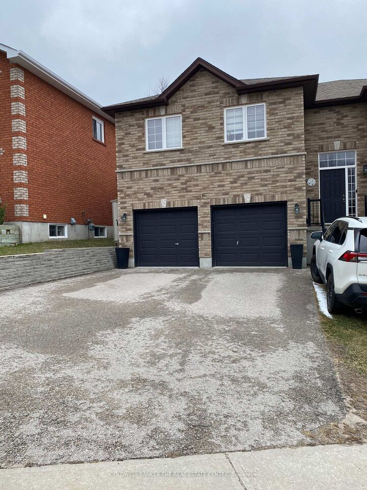 Property Photo:  13 Gaskin Court N B  ON L4N 6K2 