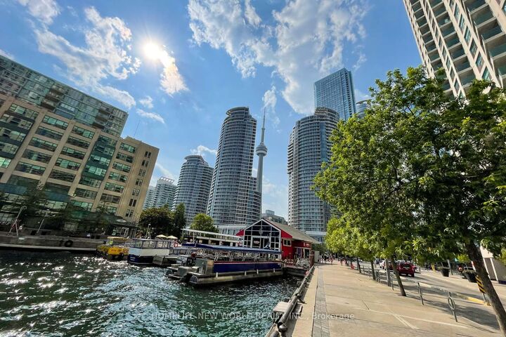 Property Photo: 77 Harbour Square 1602 ON M5J 2S2