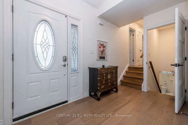 Property Photo:  1 Ottaway Avenue  ON L4M 2W6 