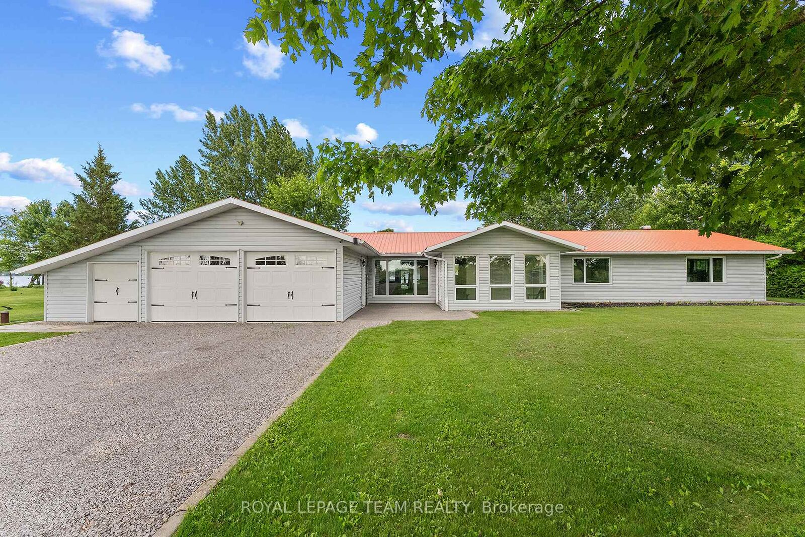 Property Photo: 34 Bird Lake Trail ON K0J 1K0